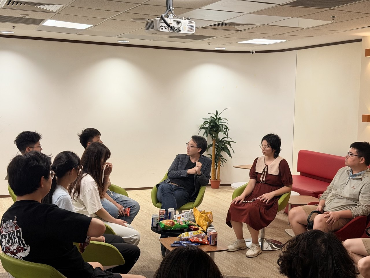 Tsinghua University Visiting Delegation